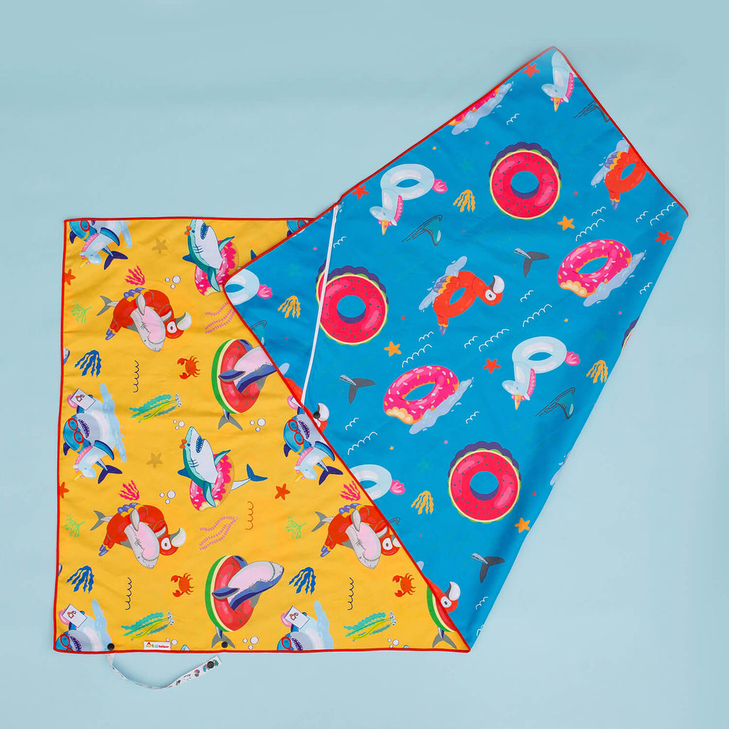 Moasis_Towel_Original_-_Shark_Floaties_Print_001