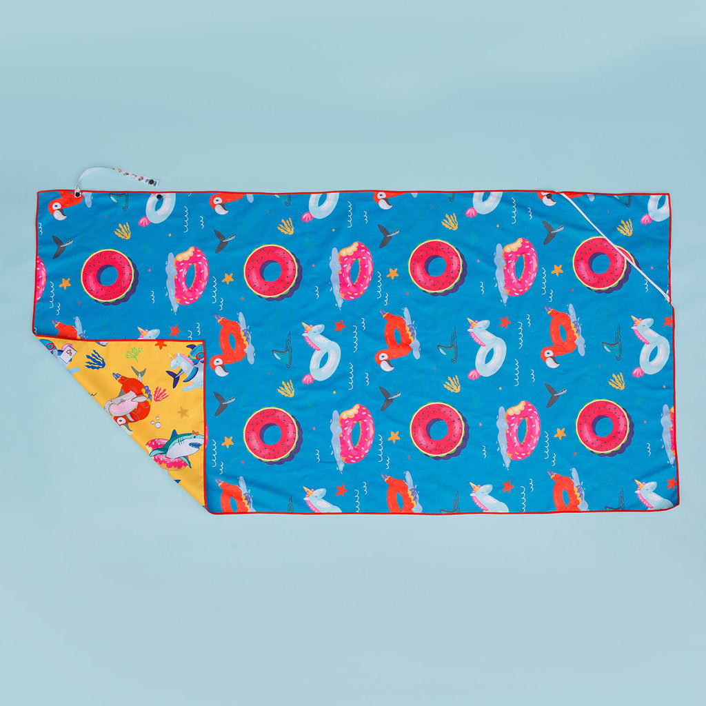 Moasis_Towel_Original_-_Shark_Floaties_Print_004